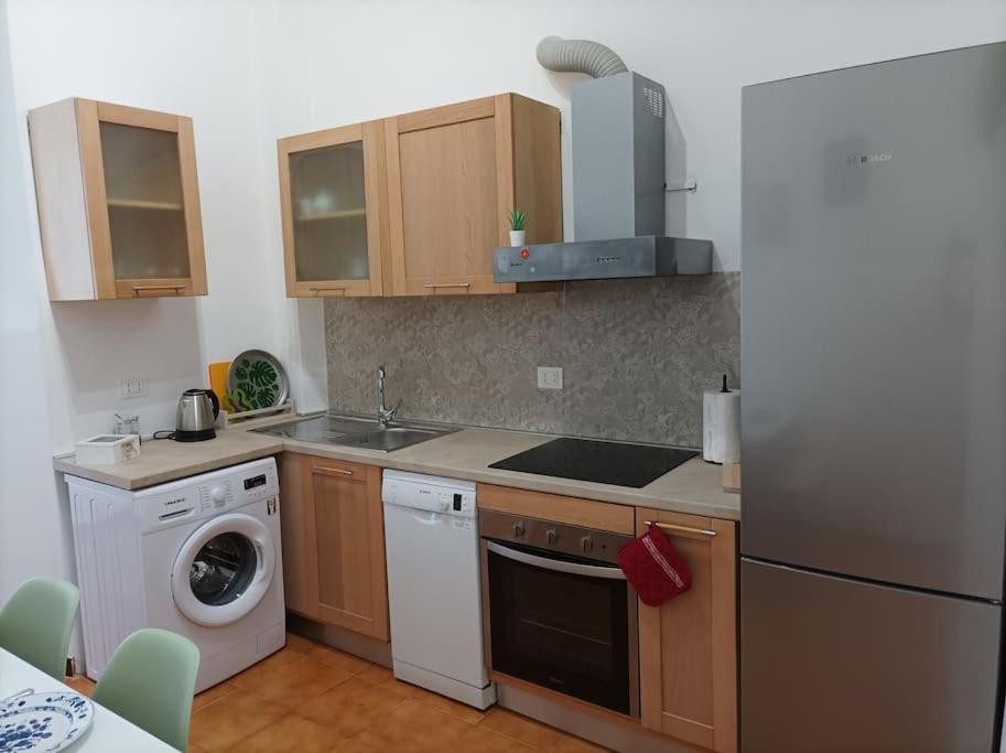 Nuova Casa Aprosio, Centrale E Vicina Al Mare Ventimiglia Exterior foto